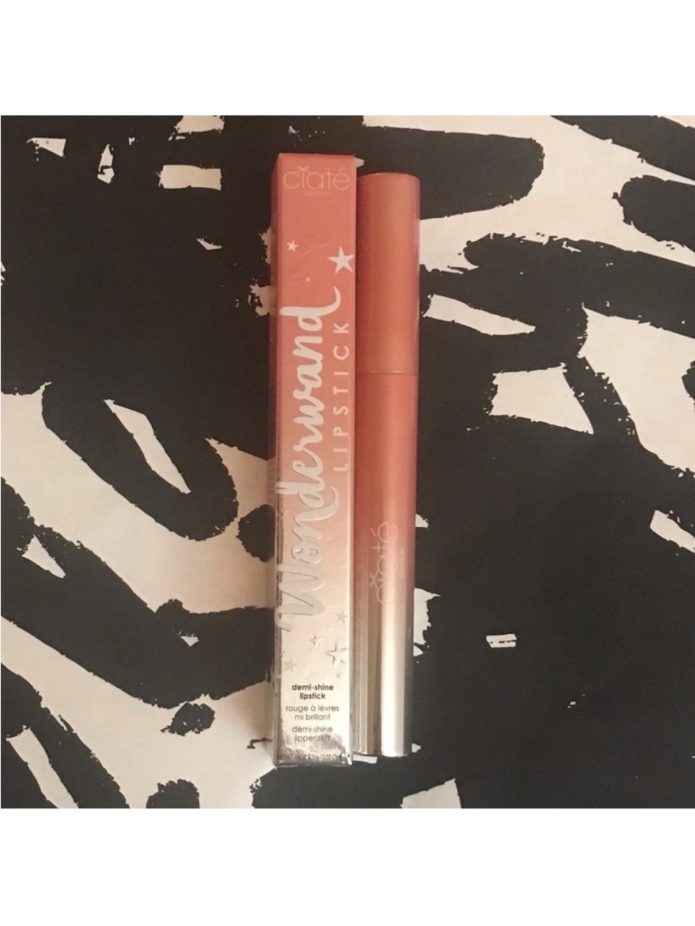 Ciate London Wonderwand Lipstick Demi Shine Lipstick in Dreamer - A Nude Peach - Picture 10 of 14